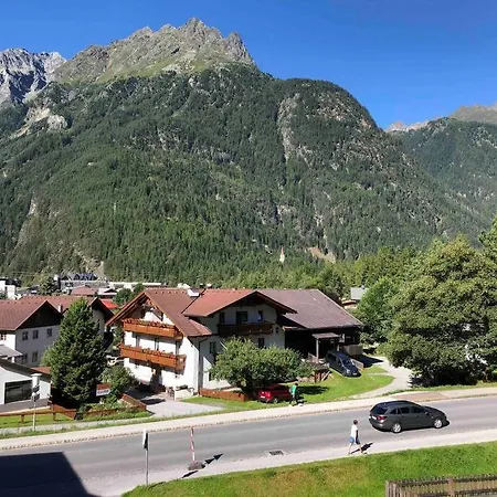 Apartment Bikers Paradise *